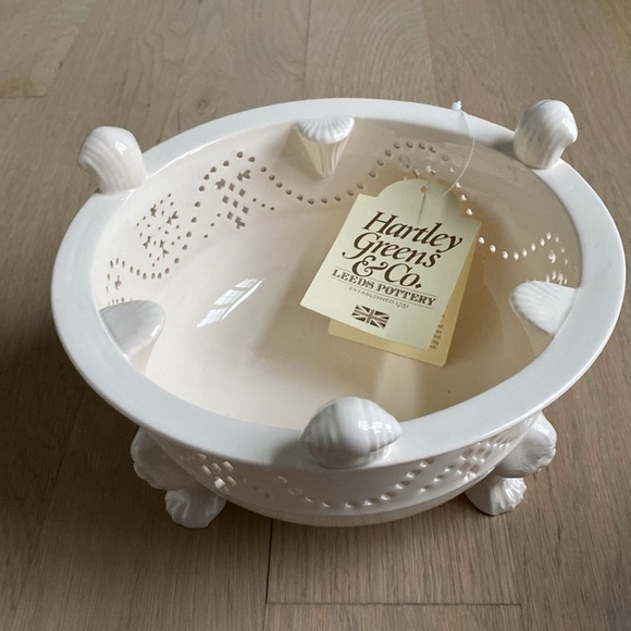 Hartley Greens Leeds Pottery Chocolate Kettle and Lid with Stand - Picture 4 of 12